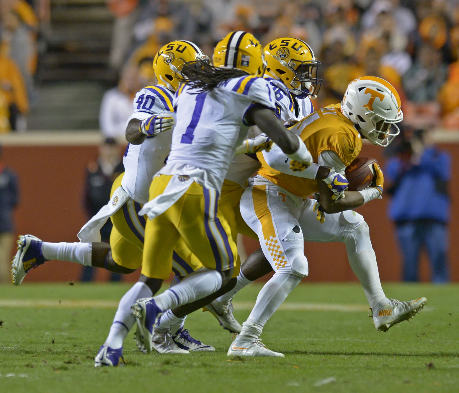 lsutenn.111917 HS 874.JPG